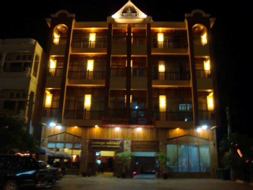 Emerald City Hotel Σιέμ Ρέαπ Εξωτερικό φωτογραφία